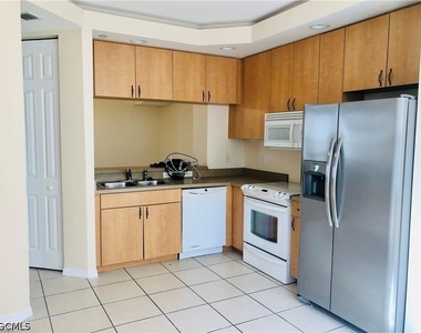1101 Van Loon Commons Circle - Photo Thumbnail 3
