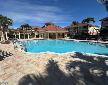 1101 Van Loon Commons Circle - Photo Thumbnail 16