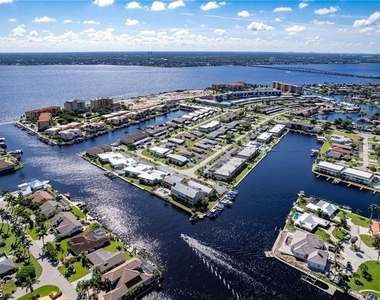 4009 Se 19th Avenue - Photo Thumbnail 13