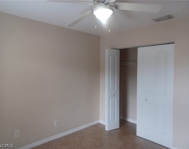100 Sw Trafalgar Parkway - Photo Thumbnail 18
