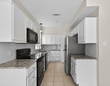 5515 Strack Road - Photo Thumbnail 11