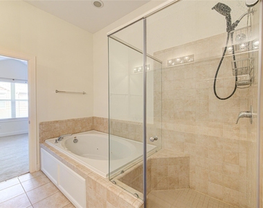 2710 Hullsmith Drive - Photo Thumbnail 29