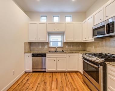 2710 Hullsmith Drive - Photo Thumbnail 12