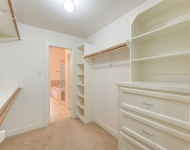 2710 Hullsmith Drive - Photo Thumbnail 26