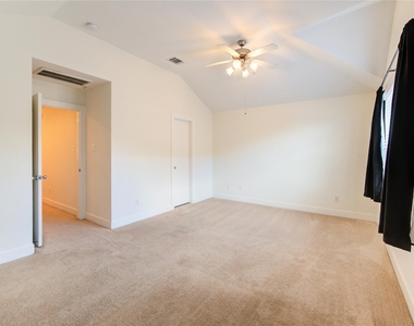 2710 Hullsmith Drive - Photo Thumbnail 35