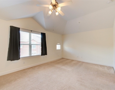 2710 Hullsmith Drive - Photo Thumbnail 33