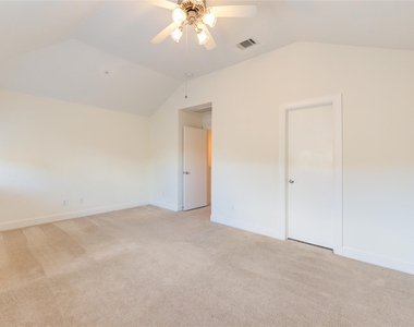 2710 Hullsmith Drive - Photo Thumbnail 34