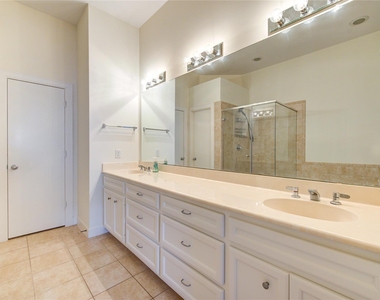 2710 Hullsmith Drive - Photo Thumbnail 32