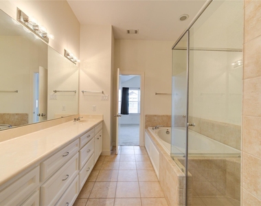 2710 Hullsmith Drive - Photo Thumbnail 27