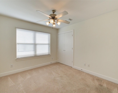 2710 Hullsmith Drive - Photo Thumbnail 20