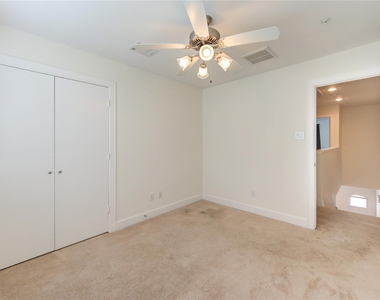 2710 Hullsmith Drive - Photo Thumbnail 21
