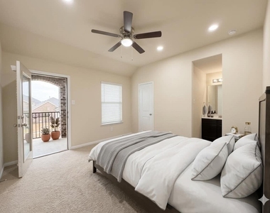 1247 S Maple Drive - Photo Thumbnail 12