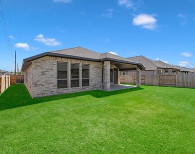 30039 Gold Finch Place - Photo Thumbnail 38