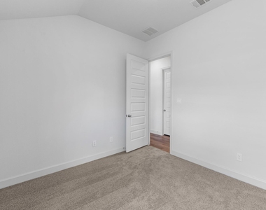 30039 Gold Finch Place - Photo Thumbnail 18