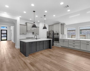 30039 Gold Finch Place - Photo Thumbnail 9