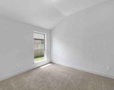 30039 Gold Finch Place - Photo Thumbnail 16