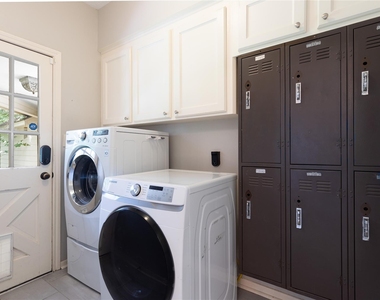 9 Mallard Glen Place - Photo Thumbnail 38
