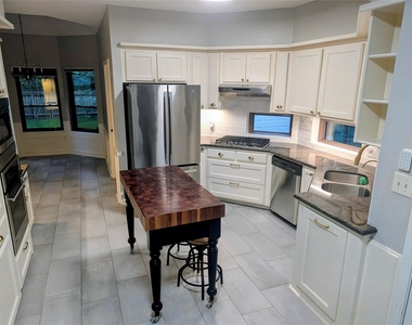 9 Mallard Glen Place - Photo Thumbnail 24