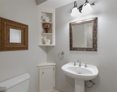 9 Mallard Glen Place - Photo Thumbnail 13