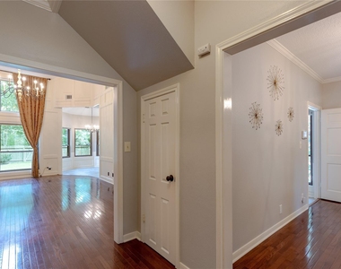 9 Mallard Glen Place - Photo Thumbnail 10