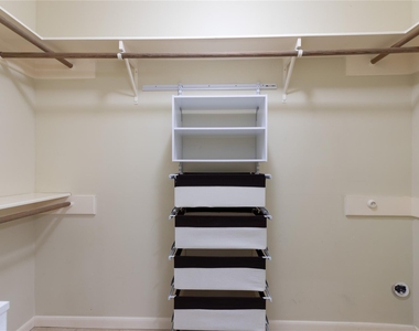 9 Mallard Glen Place - Photo Thumbnail 17