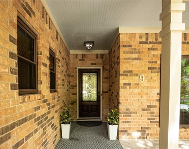 9 Mallard Glen Place - Photo Thumbnail 5
