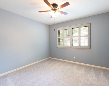 9 Mallard Glen Place - Photo Thumbnail 34