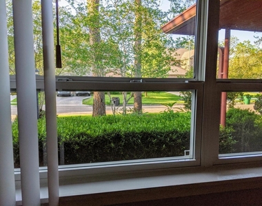 5527 Darnell Street - Photo Thumbnail 2