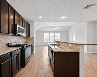 20606 Iron Timber Lane - Photo Thumbnail 9