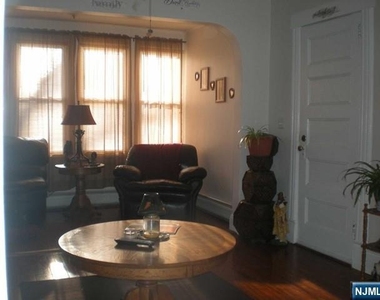 147 Phelps - Photo Thumbnail 2