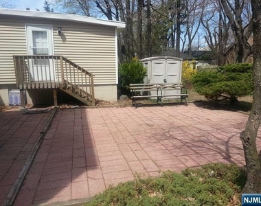 147 Phelps - Photo Thumbnail 14