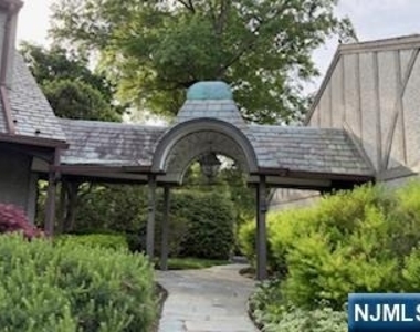 140 Bellair - Photo Thumbnail 27