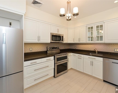 140 Bellair - Photo Thumbnail 12