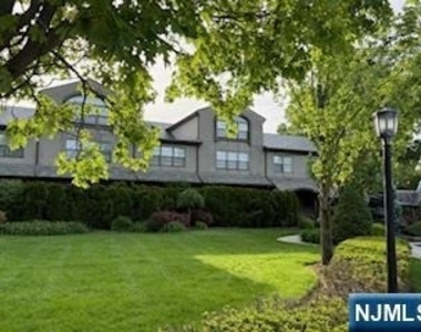 140 Bellair - Photo Thumbnail 29