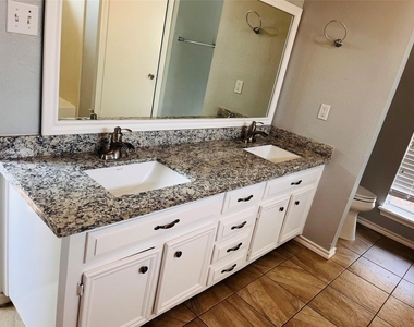 3910 Hidden Glen Drive - Photo Thumbnail 19