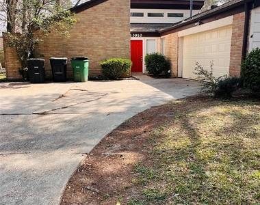 3910 Hidden Glen Drive - Photo Thumbnail 1