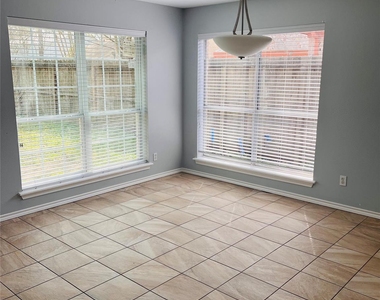 3910 Hidden Glen Drive - Photo Thumbnail 24