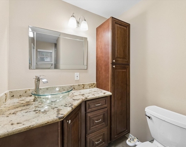 3711 Manor Lane - Photo Thumbnail 12
