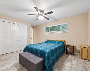 3711 Manor Lane - Photo Thumbnail 10