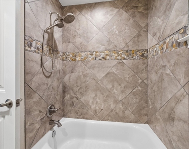 3711 Manor Lane - Photo Thumbnail 14