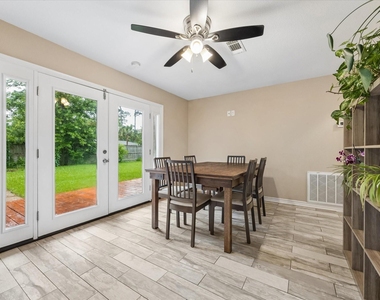 3711 Manor Lane - Photo Thumbnail 9