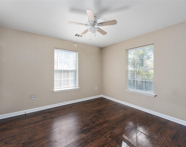 1728 Connorvale Road - Photo Thumbnail 17