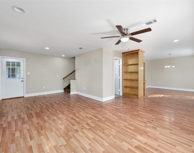 1728 Connorvale Road - Photo Thumbnail 6