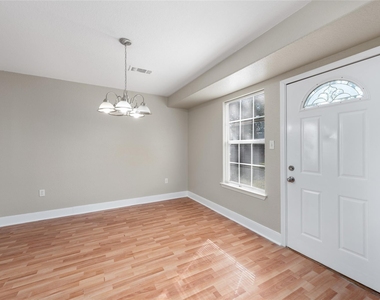 1728 Connorvale Road - Photo Thumbnail 8