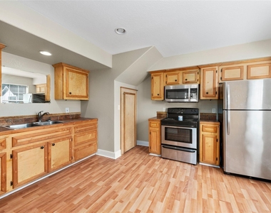 1728 Connorvale Road - Photo Thumbnail 11