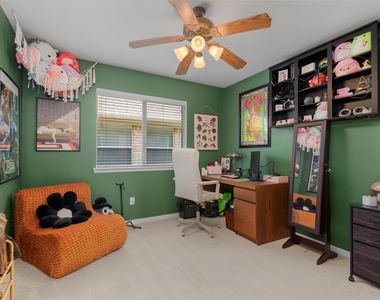 5614 Savannah Woods Lane - Photo Thumbnail 13