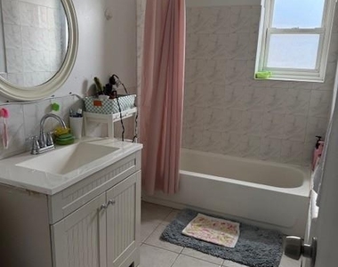 2350 Linwood - Photo Thumbnail 6