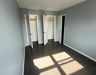 1425 E Saint George - Photo Thumbnail 7