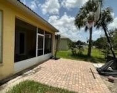 11170 Lakeland Circle - Photo Thumbnail 13