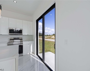 2700 49th Street Sw - Photo Thumbnail 14